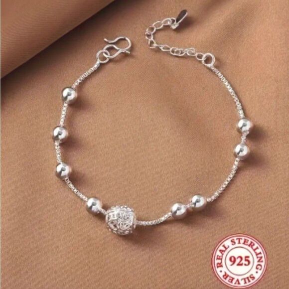 Elegant 925 sterling silver charm bracelet. - Picture 6 of 6